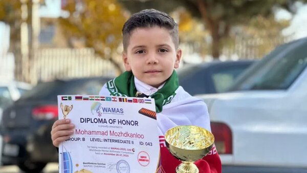 محمد مژدکانلو؛ نابغه کم‌حرفی که قهرمان چرتکه جهان شد!