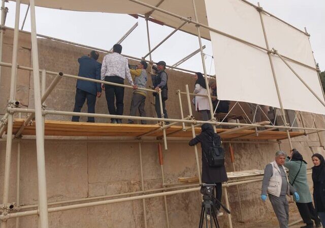 کتیبه سه‌زبانه داریوش اول برای نخستین‌بار به روی گردشگران باز می‌شود!