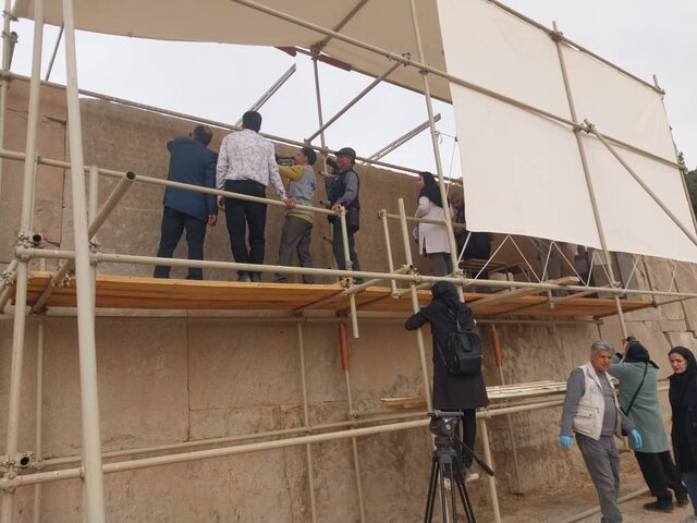 کتیبه سه‌زبانه داریوش اول برای نخستین‌بار به روی گردشگران باز می‌شود!