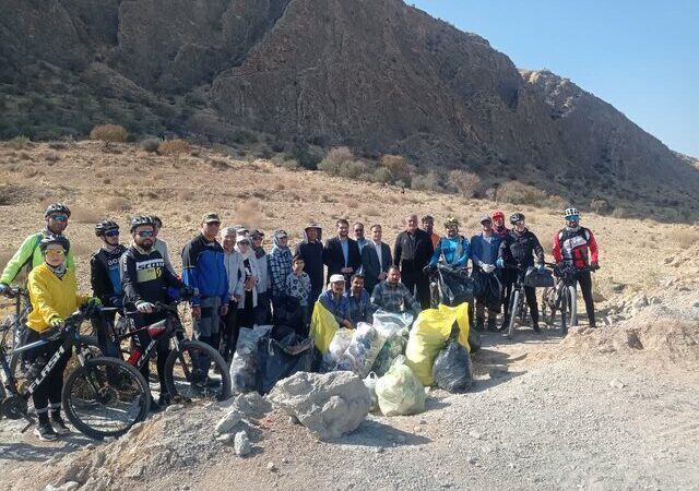 شهروندان شیرازی در ارتفاعات دست به پاکسازی بی‌سابقه زدند؛ طبیعت نفس کشید!