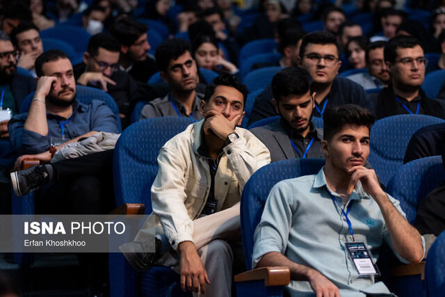 ۱۴ تشکل دانشجویی در روز دانشجو با صدای بلند علیه آینده ایران سخن گفتند!