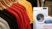آیا شُستن لباس‌های نو قبل از پوشیدن ضروری است؟