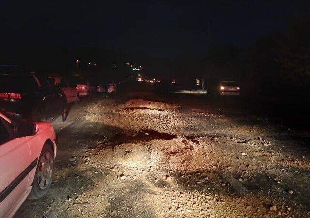 تصادف زنجیره‌ای ۱۶خودرو در بزرگراه امام علی(ع) به‌ دلیل نشت گازوئیل