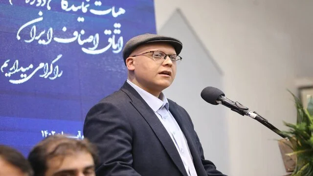 افزایش اخیر قیمت اینترنت همراه قانونی نیست