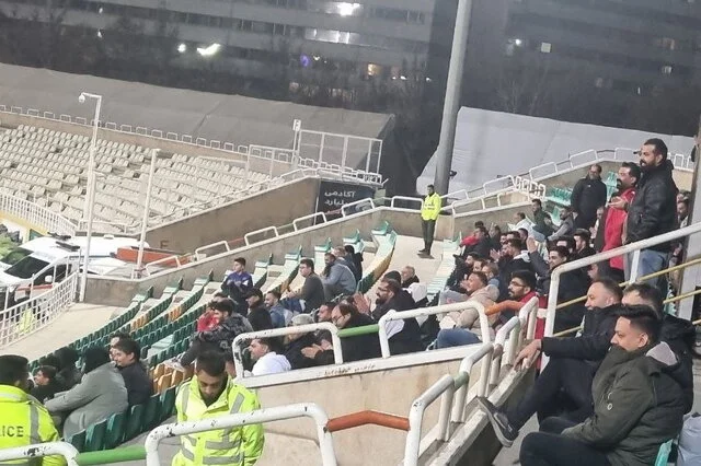 حضور تماشاگران در دیدار پیکان و پرسپولیس/ پیروانی: کمتر تشویق کنید!