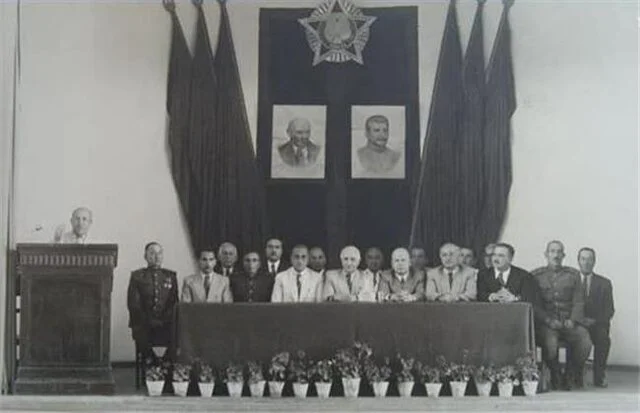 روزی که فرقه دموکرات سعی کرد ایران را تجزیه کند