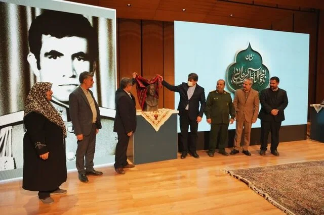 نشان ناظم‌الاطباء به قهرمانان سلامت کرمان؛ گامی بزرگ در احیای پزشکی اخلاق‌محور