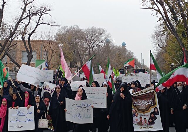 نمازگزاران تبریزی با فریاد حجاب، خواستار اجرای قانون شدند!