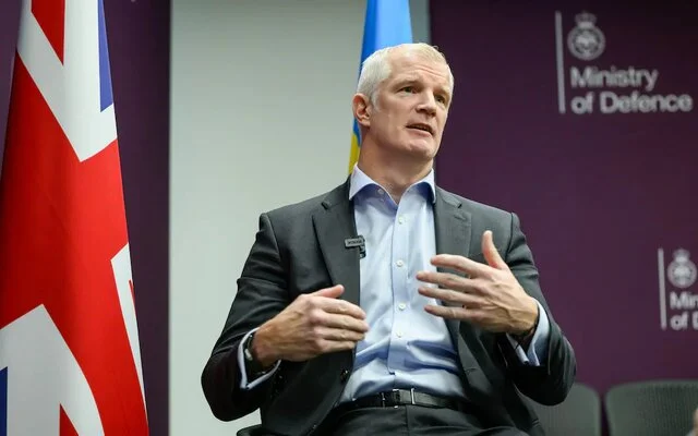 وزیر نیروهای مسلح انگلیس: پایان وابستگی به آمریکا در دفاع؛ آیا اروپا آماده است؟