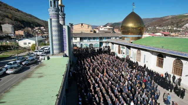 مراسم باشکوه وداع با احمد علیزاده؛ حقوقدان برجسته مازندران در زیراب برگزار شد