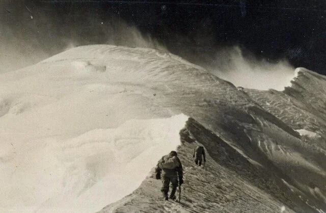 گم‌شدن دستگاه هسته‌ای محرمانه در قله هیمالیا؛ بزرگ‌ترین راز اتمی جهان فاش شد!