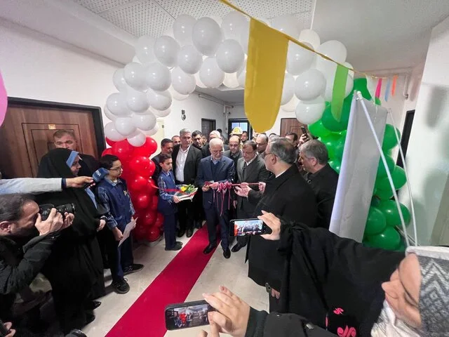 وزیر کشور در گلستان افتتاح کرد؛ ۷ مدرسه نو و ۲ مزرعه خورشیدی که آینده را روشن می‌کند!