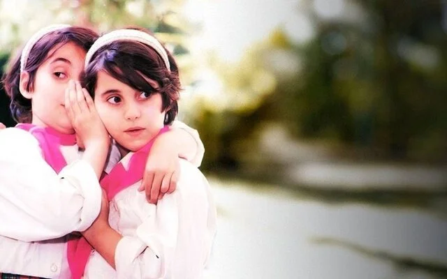 پخش ویژه «خواهران غریب» در سالروز تولد کیومرث پوراحمد؛ داستانی که قلب‌ها را تکان می‌دهد