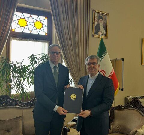 سفیر جدید آلمان در تهران حاضر شد؛ دیداری که نوید همکاری‌های تازه را می‌دهد!