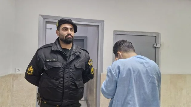 دستگیری سارق حرفه‌ای گوشی قاپ در قلب تهران؛ تعقیب نفس‌گیر پلیس تا بازداشت متهم