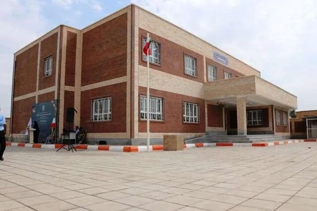 ۱۲ مدرسه روستایی در خزل نهاوند به‌طور کامل بهسازی شدند؛ آینده دانش‌آموزان درخشان‌تر می‌شود!