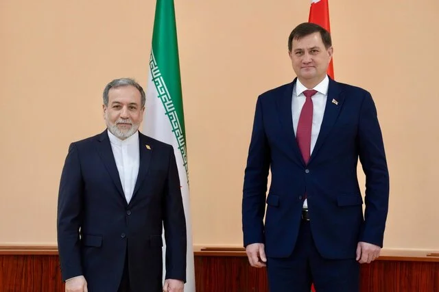 عراقچی در مینسک؛ گفت‌وگویی حساس با همتای بلاروسی درباره آینده همکاری‌ها