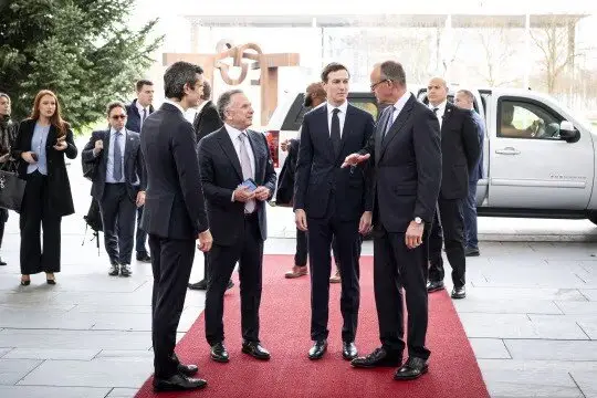 فشار بی‌سابقه ترامپ بر کی‌یف برای امضای فوری پیمان با مسکو در برلین!