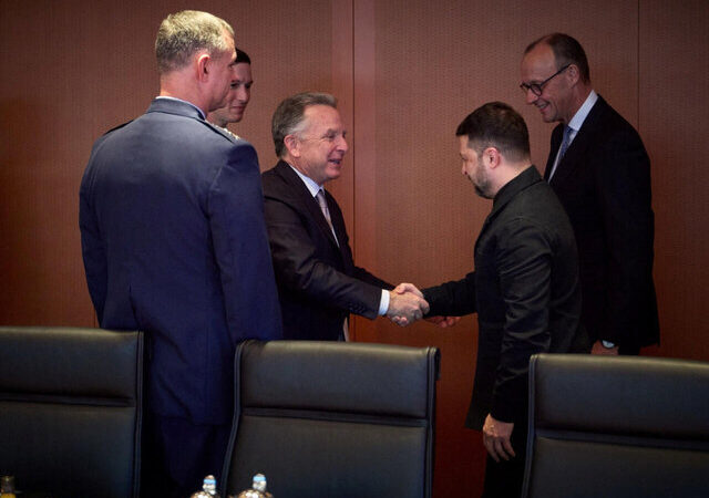 ادعای جنجالی: آمریکا مصر به واگذاری بخش‌های شرقی دونباس به روسیه است!