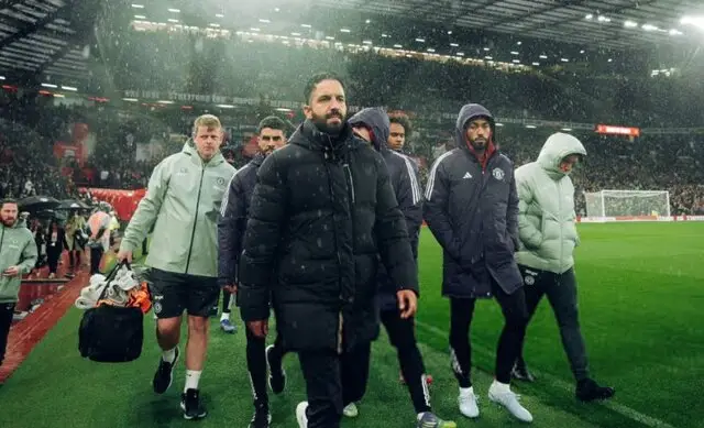 آموریم بعد از تساوی عجیب منچستر: واقعاً باید ۳ امتیاز را می‌گرفتیم!