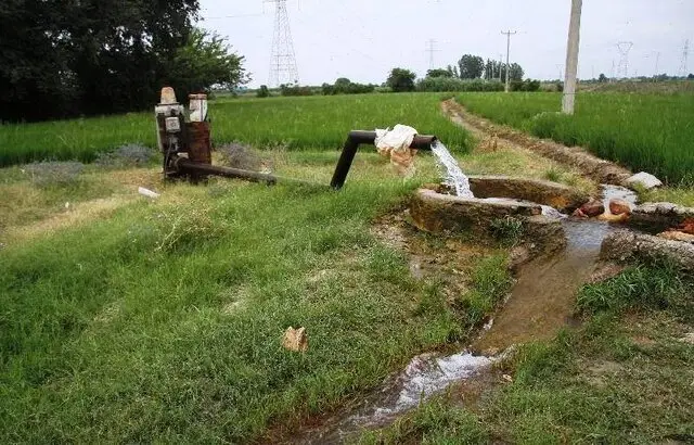 احیای زیرساخت‌های نوین آب کشاورزی در خاش؛ وعده لایروبی بیش از ۲۰ رشته قنات تا پایان ۱۴۰۵