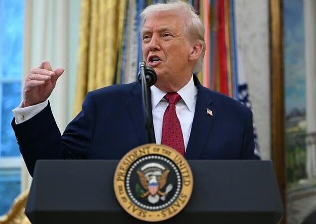 ترامپ علیه بی‌بی‌سی: درخواست غرامت ۱۰ میلیارد دلاری به دلیل پخش سخنرانی ویرایش‌شده!