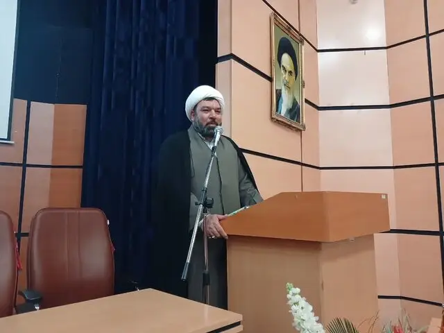 نماینده ساوه: سودجویان داخلی معیشت مردم را گروگان گرفته‌اند، پشت پرده‌ای که همه باید بدانند!