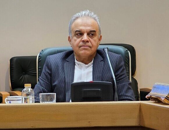 معاون بانک مرکزی: اقتصاد ایران سال‌ها در زیر فشار بی‌سابقه جنگ اقتصادی قرار دارد