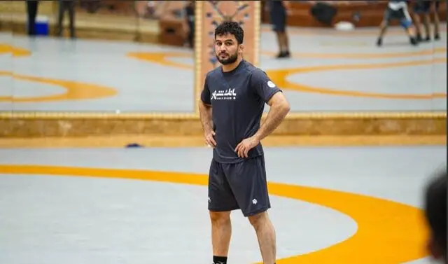 عظیم گرمسیری: نقش پررنگ علیرضا دبیر در قهرمانی‌های کشتی ایران و کمبود سالن استاندارد در خوزستان!