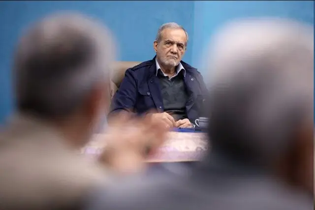 واکنش تند پزشکیان به فیلترینگ ادامه‌دار؛ حمایت از جبرائیلی و لحظه جنجالی «نوشابه‌بازکردن» ابطحی!