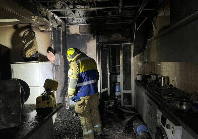 حریق مهیب در برج ۲۰ طبقه وردآورد جان یک نفر را گرفت!