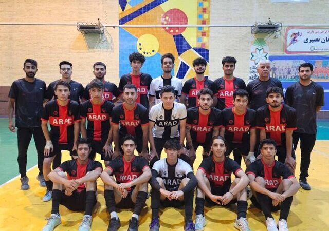 آراد فاخر شیراز با قدرت قهرمان فوتسال زیر ۲۱ سال فارس شد!