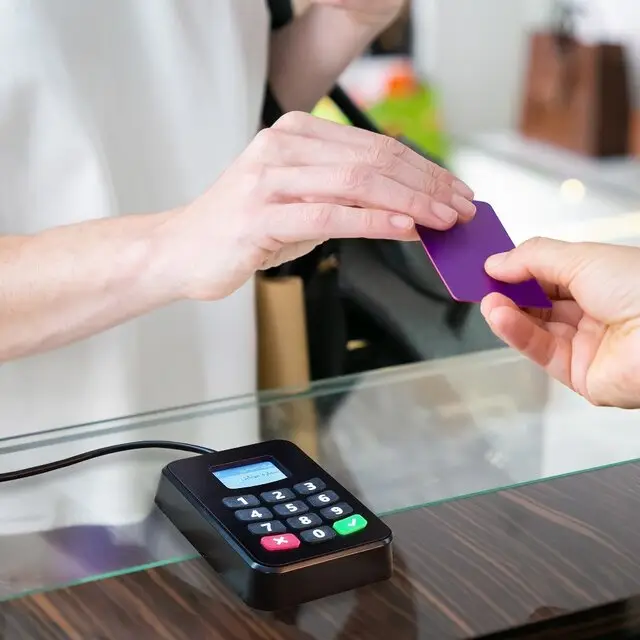 چرا ثبت شماره موبایل مشتری به برگ برنده طلایی کسب‌وکارها تبدیل شده است؟