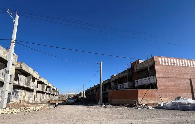 برق‌رسانی شگفت‌انگیز به ۱۱ هزار واحد نهضت ملی مسکن در فارس؛ زیرساختی که تغییرات را رقم زد!