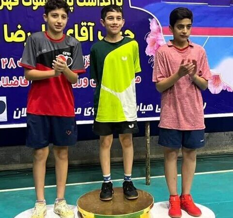 پینگ‌پنگ‌باز کردستانی با تلاش بی‌وقفه روی سکو ایستاد؛ رقابتی نفس‌گیر در رشت!