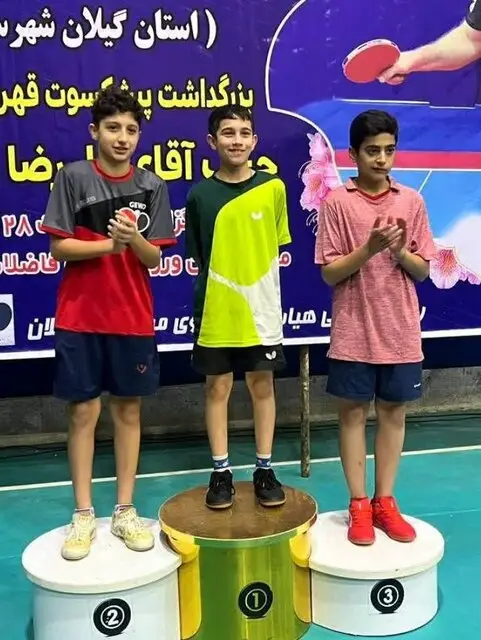 پینگ‌پنگ‌باز کردستانی با تلاش بی‌وقفه روی سکو ایستاد؛ رقابتی نفس‌گیر در رشت!