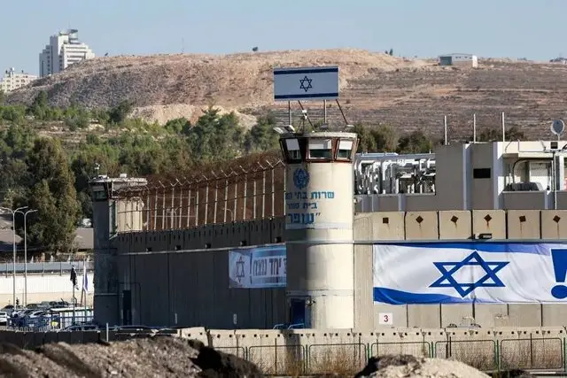 ایده‌ای شگفت‌انگیز؛ زندان اسراییلی با محافظت تمساح‌های خطرناک!