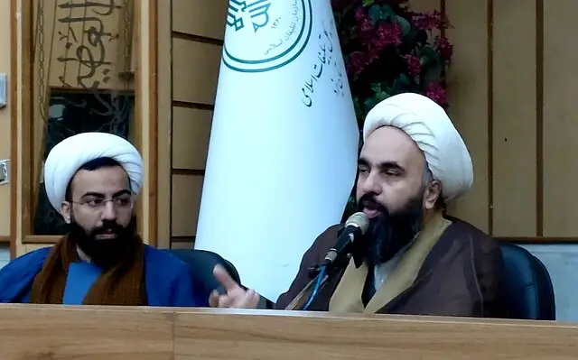 مدیرکل تبلیغات اسلامی یزد: اعتکاف مردمی‌ترین برنامه ایام رجب با رتبه سوم کشوری!