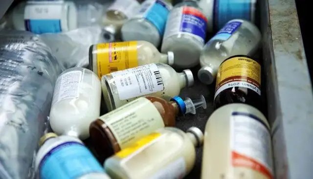 کشف داروها و واکسن‌های غیرمجاز دامی به ارزش بیش از یک میلیارد ریال در خوزستان؛ تهدیدی جدی برای سلامت دام و انسان!