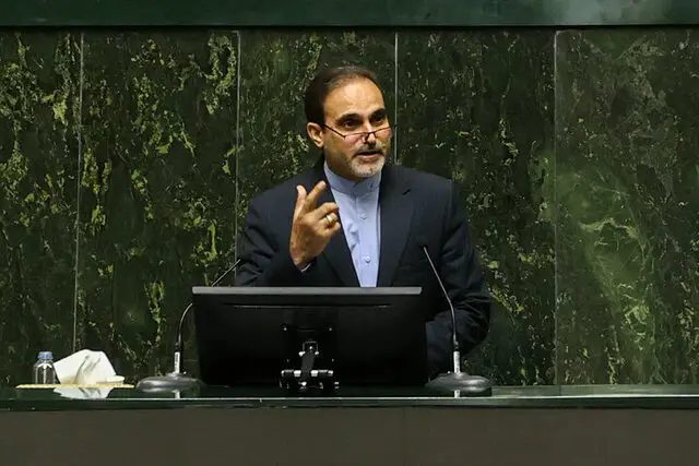 نماینده شهرضا: شفافیت در مقابله با مفسدان، کلید توقف گسترش فساد در کشور