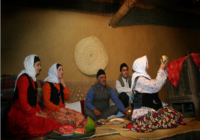 آیین‌های یلدایی گیلان که هنوز نفس می‌کشند و گرمابخش خانواده‌ها هستند!