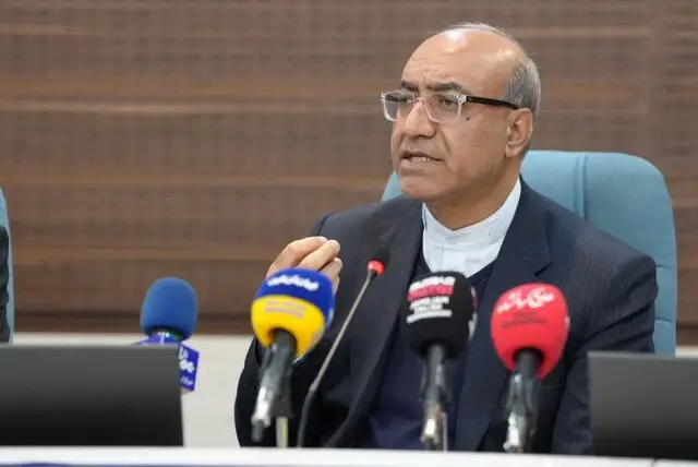 استاندار کرمانشاه وعده شروع فوری کارخانه قند سوم و واحد تولید لاستیک داد!