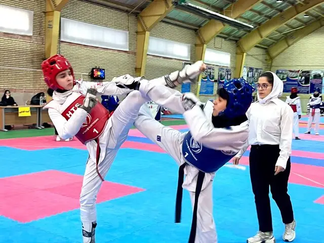 رقابت نفس‌گیر نوجوانان دختر تکواندو در اردبیل؛ استعدادهای جدید درخشان شدند