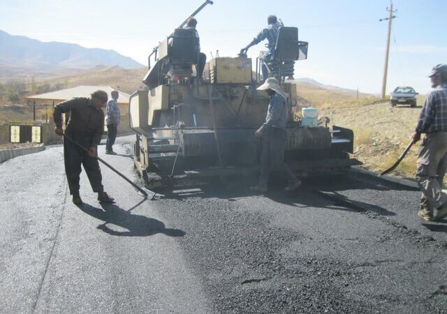 پیشرفت شگفت‌انگیز در بهسازی معابر روستایی ملایر؛ تحول بزرگ در مسیرهای خاکی!