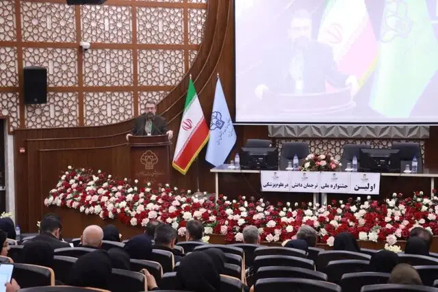 معاون علوم پزشکی یزد: ترجمان دانش کلید تحول سلامت در جامعه است!