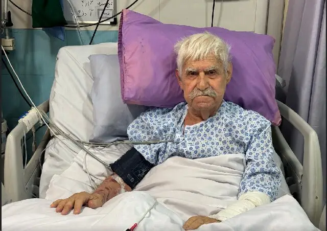 وضعیت بحرانی عنایت بخشی در ICU بیمارستان؛ بازیگر قدیمی سینما بهبود پیدا کرد؟ + ویدیو