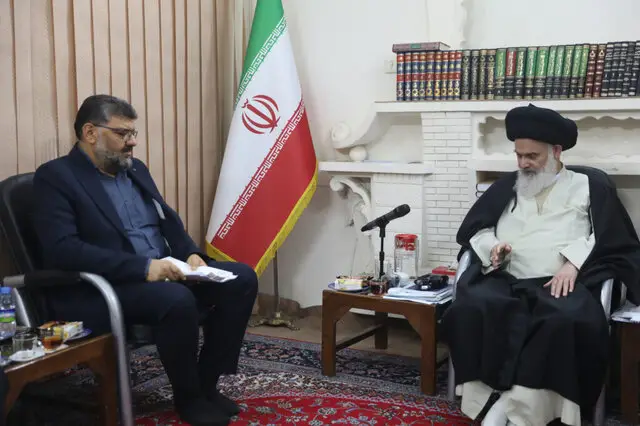 امام جمعه قم: خدمات مرکز وکلا را به مردم چگونه باید شناخت؟