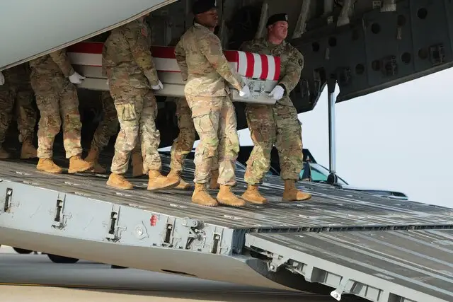 واشنگتن‌پست فاش کرد: چگونه تصمیمات ترامپ امنیت آمریکا را به خطر انداخت!