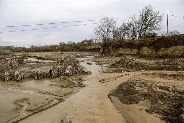سیل سهمگین در فارس؛ تخریب بیش از ۶۰۰۰ کیلومتر جاده عشایری بدون تلفات انسانی و دامی!