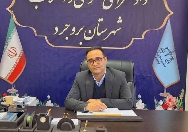 رهایی باور نکردنی محکوم به قصاص در بروجرد پس از ۱۳ سال حبس با گذشت دل‌سوزانه اولیای دم